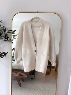 Dynamite Cream Open-Front Plush Cardigan